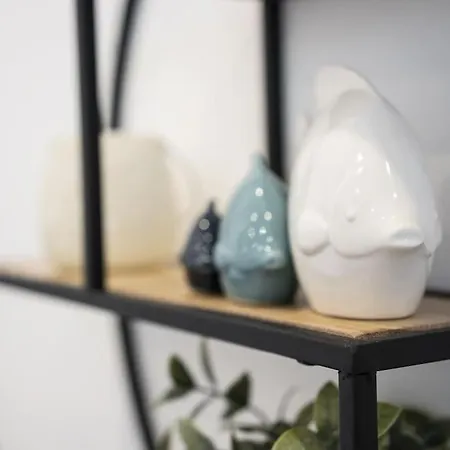 Ari - Iris Apartment *