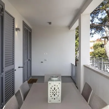 Ari - Iris Apartman
