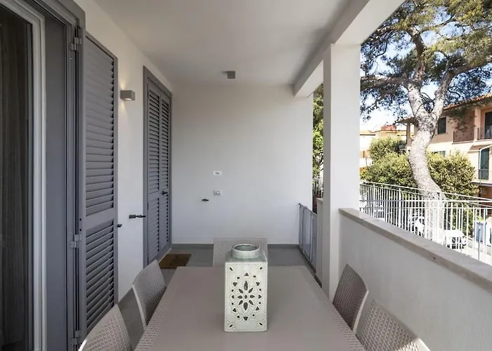 Ari - Iris Apartment